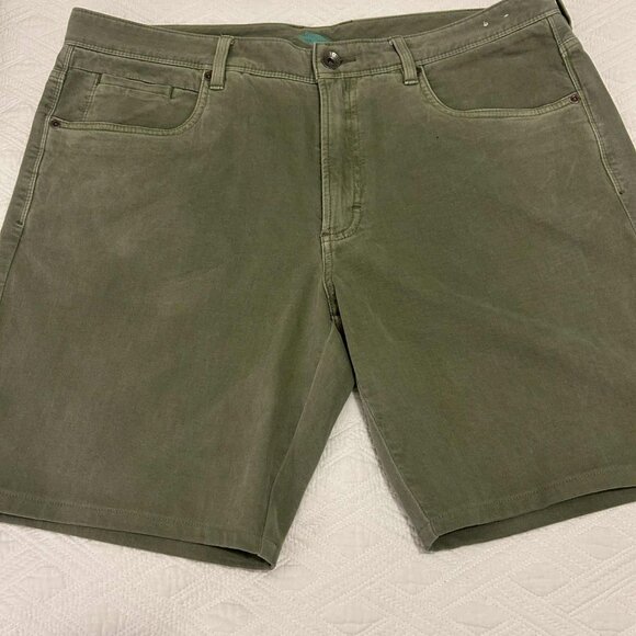 Men's Tommy Bahama Shorts - Picture 5 of 6